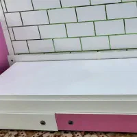تخت نوجوان سفید صورتی|تخت و سرویس خواب|بندر ماهشهر, |دیوار