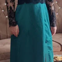 لباس مجلسی|لباس|صحنه, |دیوار