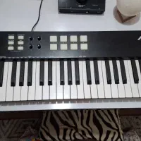 میدی کنترلر alesis v49