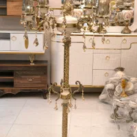 کنار سالنی آباژور ایستاده لوستری 7 لامپه (لوستر)|چراغ خواب و آباژور|تبریز, |دیوار