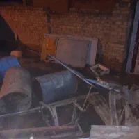 ترازو .  تانگ ۲۰۰لیتری . ۴+۴. وسپری ب فروش میرسد