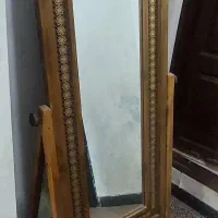 آینه ایستاده|آینه|سیرجان, |دیوار