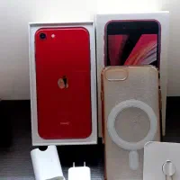 اپل se2020 بسیار تمیز سالم معاوضه