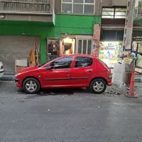 نصب تخصصی برچسب شیشه دودی
