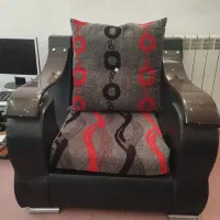 مبل رنگ مشکی نوک مدادی