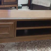 میز تلویزیون در حد نو