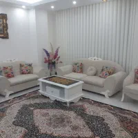 مبل ۷ نفره و میز غذا خوری|مبلمان خانگی و میز عسلی|اقبالیه, |دیوار