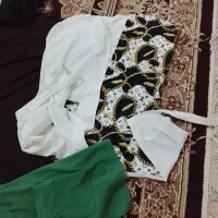مقداری لباس در حد نوع قابل استفاده فروشی|لباس|لردگان, |دیوار