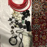 مقداری لوازم نو و کار کرده