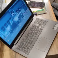 لپ تاپ لنوو کاملا تمیز و سال بدون خط و خش