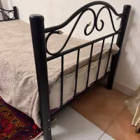 تخت فرفورژه همراه با تشک