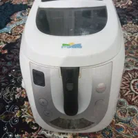 یک عدد چایی ساز و سرخ کن در حد نو