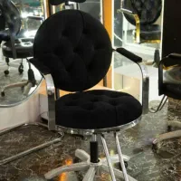 ارایشگر ماهر اقا