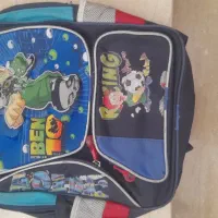 کیف مدرسه ای|کیف، کفش، کمربند|صدرا-فارس, فاز ۱|دیوار