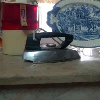 ابمیوه گیری و اتو قدیمی