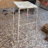 فروش چهار پایه آهنی محکم