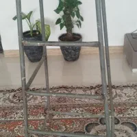 چهارپایه آهنی