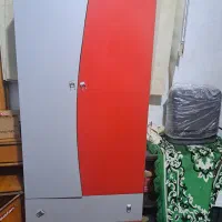 کمد لباس دارای دو کشو