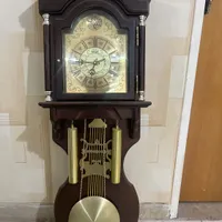 ساعت دیواری چوبی لوکس