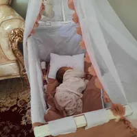 گهواره چوبی کودک همراه با ست خواب کودک نو|اسباب و اثاث بچه|شیراز, حجت آباد|دیوار