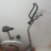 دوچرخه ثابت ورزشی هشت دنده خارجی|تجهیزات ورزشی|فولادشهر, B4|دیوار