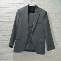 دو دست کت شلوار سایز ۳۲