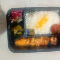 غذای آماده کلبه چوبی