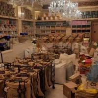 استخدام فروشنده خانم