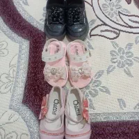 سه جفت کفش دخترانه