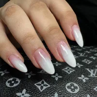 اموزش و خدمات حرفه‌ای ناخن