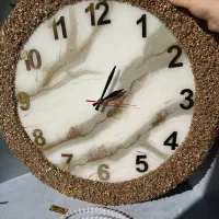 ساعت رزینی دور کریستالی