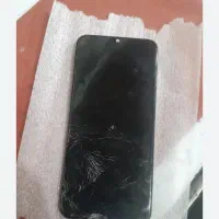 موبایل شکسته و کارکرده