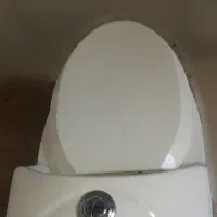 کاسه توالت فرنگی در حد نو|لوازم سرویس بهداشتی|رویان, |دیوار