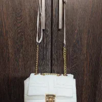 تعدادی کیف و کمربند