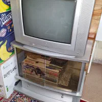 تلویزیون ۲۱ اینچ ال جی با میز|تلویزیون و پروژکتور|اصفهان, گلزار|دیوار