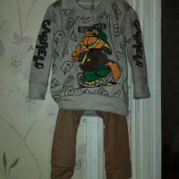 فروش تعدادی لباس کودکانه وبزرگ