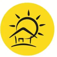 کارگر برای چسباندن تراکت تبلیغاتی