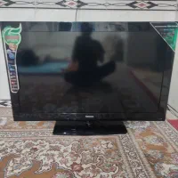 یه عدد تلوزیون ال سی دی ۴۶ اینچ خراب