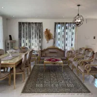 مبلمان استیل همراه با کنسول و دکور سالم