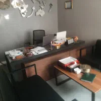 میز و ست صندلی چرمی شیک