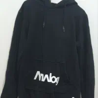 ۴عددهودی|لباس|رباط‌کریم, رباط‌کریم|دیوار