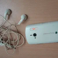 اکسپریا E1دوسیم اکسپریا live walkman|موبایل|قم, نیروگاه|دیوار