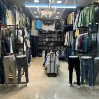 فروشنده پوشاک