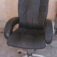 صندلی چرخدار اداری