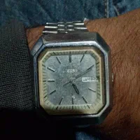 ساعت قدیمی کلکسیونی تمیز سالم کارمیکنه