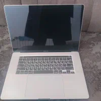مک بوک m2