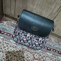 کیف مارک سیب