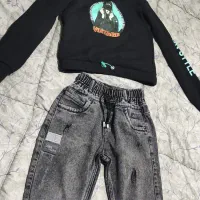 هودی دورس با شلوار لی|کفش و لباس بچه|میانه, |دیوار