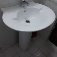 روشویی همراه آینه