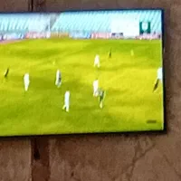 تلوزیون ال سی دی ۳۲بامیزشیشه ای سالم